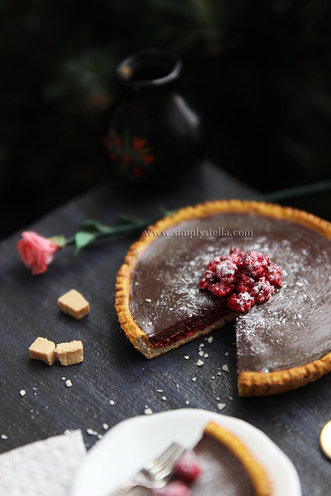 Chocolate Tart with Raspberries